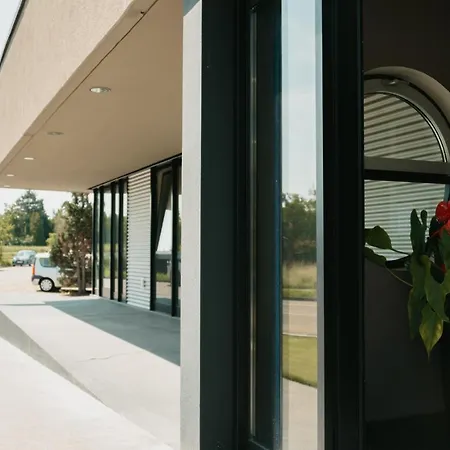 Ross Naehe Messe 3* シュトゥットガルト