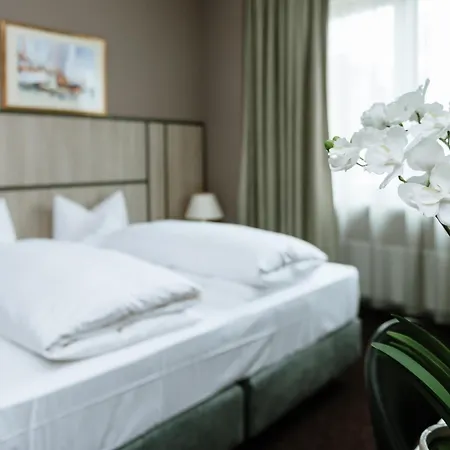 Ross Naehe Messe Ξενοδοχείο