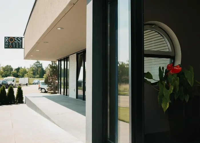 Ross Naehe Messe 3* שטוטגרט