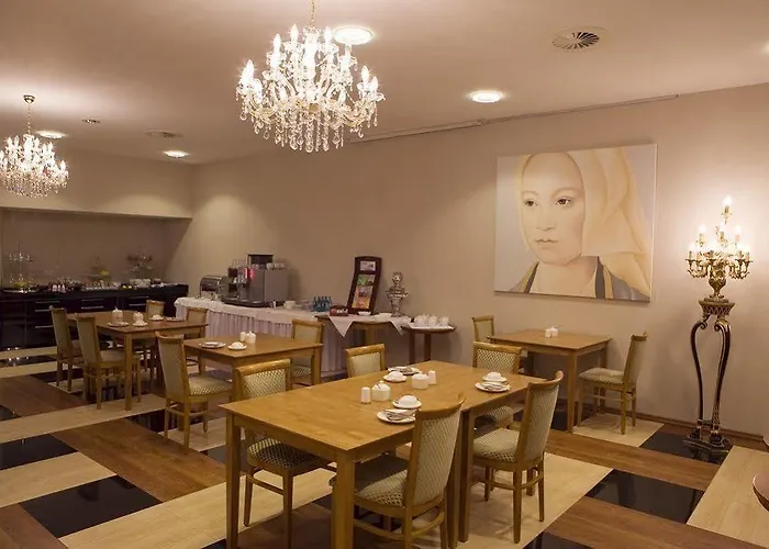 Hotel Ross Naehe Messe 3*