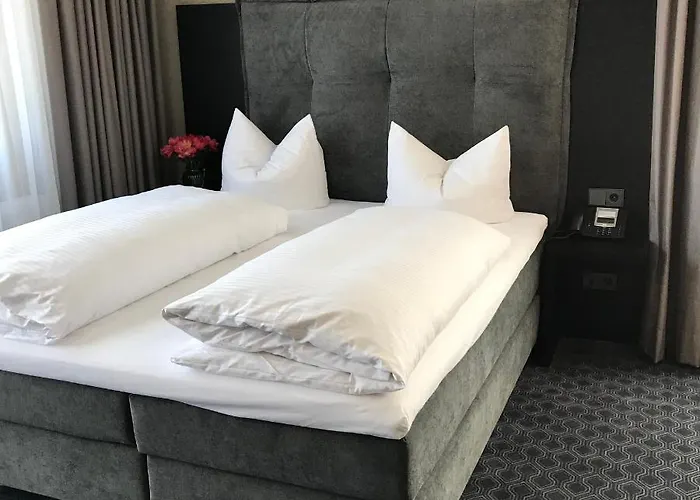 Ross Naehe Messe Hotel