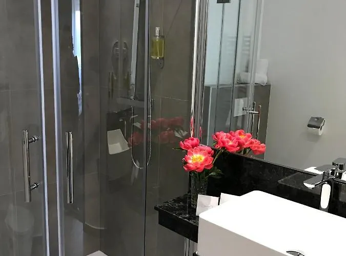 Ross Naehe Messe Hotell